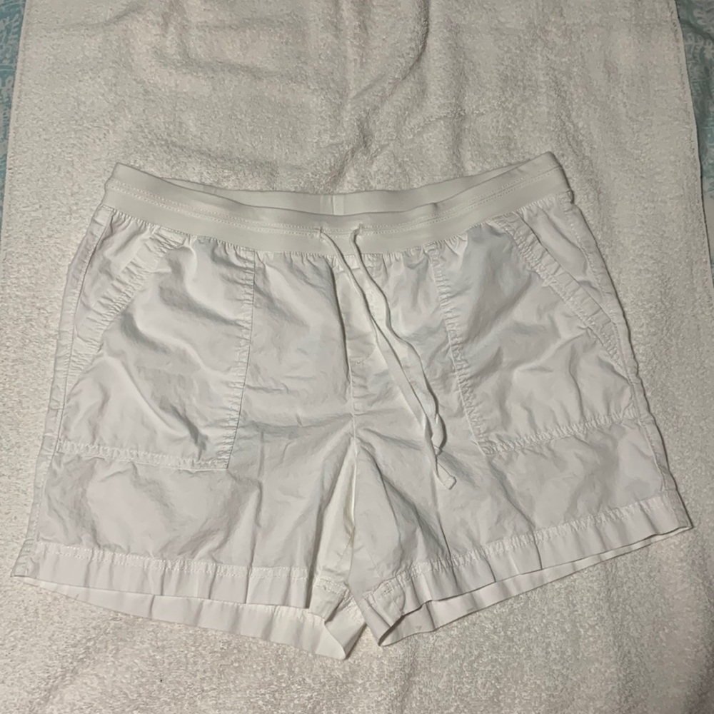 Talbots Shorts 5” Inseam, Size 14P, White